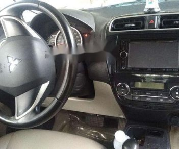 Mitsubishi Attrage   2015 - Cần bán xe Mitsubishi Attrage đời 2015, màu trắng, 420 triệu