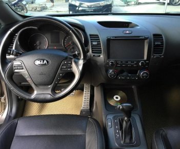 Kia K3 1.6 AT 2015 - Cần bán Kia K3 1.6 AT năm 2015 số tự động, giá chỉ 550 triệu