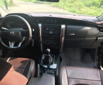 Toyota Fortuner 2.4G 4x2 MT 2017 - Bán ô tô Toyota Fortuner 2.4G 4x2 MT năm sản xuất 2017, màu đen, nhập khẩu  