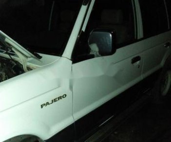 Mitsubishi Pajero 2000 - Cần bán Mitsubishi Pajero đời 2000, màu trắng, giá 210tr