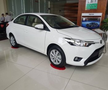 Toyota Vios 1.5 E 2018 - Bán xe Toyota Vios 1.5 E đời 2018, màu trắng, giá chỉ 513 triệu, trả trước 165tr, hỗ trợ vay với lãi suất ưu đãi