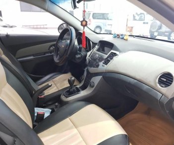 Chevrolet Cruze 2013 - Xe Chevrolet Cruze sản xuất năm 2013, màu bạc số sàn, 360 triệu