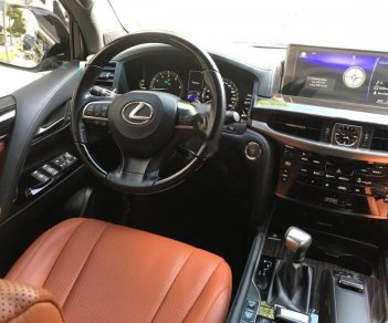 Lexus LX 570 2016 - Cần bán xe Lexus LX 570 2016, màu đen, nhập khẩu nguyên chiếc