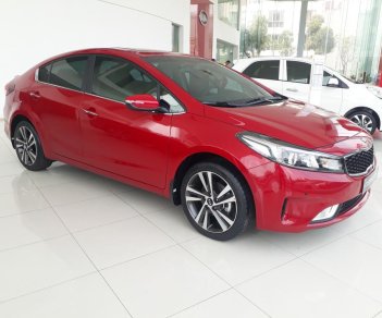 Kia Cerato MT 2018 - Bán Kia Cerato 2018, đủ màu, có xe ngay, trả góp 80%, vay 7 năm, lãi suất thấp. Liên hệ: 0917096288