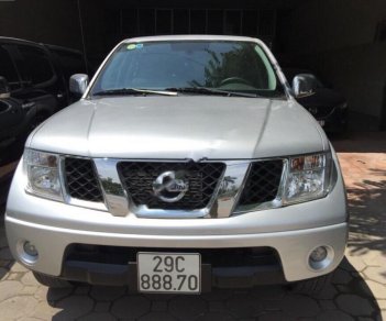 Nissan Navara LE 2013 - Bán ô tô Nissan Navara LE sản xuất năm 2013, màu bạc, nhập khẩu chính chủ