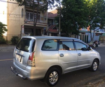 Toyota Innova G 2010 - Bán Innova G đời 2010, màu bạc, như mới 95%