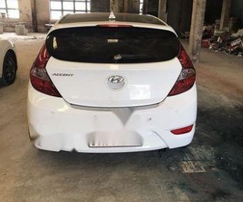 Hyundai Accent 2014 - Cần bán xe Hyundai Accent 2014, màu trắng xe gia đình, giá tốt