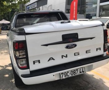 Ford Ranger XLS 2.2AT 2016 - Bán Ford Ranger XLS 2.2AT đời 2016, màu trắng, giá thương lượng, hỗ trợ vay ngân hàn ưu đãi - Hotline: 090.12678.55