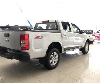 Chevrolet Colorado 2.5 4x2 MT 2018 - Bán Chevrolet Colorado 2.5 MT KM 30 tr, trả trước 100tr vay ngân hàng không cần chứng minh thu nhập - LH 093 4142 094