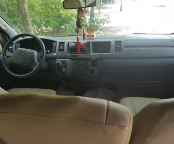 Toyota Hiace 2.5 2005 - Cần bán Toyota Hiace 2.5 sản xuất 2005, màu xanh lam, giá tốt