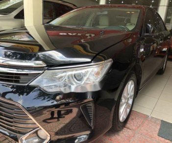 Toyota Camry 2.0E 2016 - Bán Toyota Camry 2.0E đời 2016, màu đen, giá 900tr