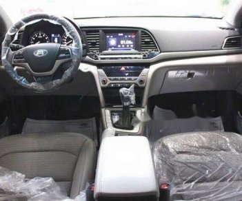 Hyundai Elantra 2018 - Cần bán Hyundai Elantra sản xuất năm 2018 