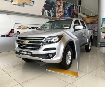 Chevrolet Colorado 2.5 4x2 MT 2018 - Bán Chevrolet Colorado 2.5 MT KM 30 tr, trả trước 100tr vay ngân hàng không cần chứng minh thu nhập - LH 093 4142 094