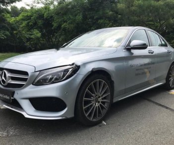 Mercedes-Benz C class C300 AMG 2017 - Mercedes-Benz Phú Mỹ Hưng cần bán lại xe Mercedes C300 AMG 2017, màu bạc như mới