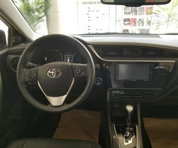 Toyota Corolla altis 2.0V Luxury 2018 - Bán Toyota Corolla Altis 2.0V Luxury đời 2017 - màu bạc - Hỗ trợ trả góp 90%, bảo hành chính hãng 3 năm/Hotline: 0898.16.8118