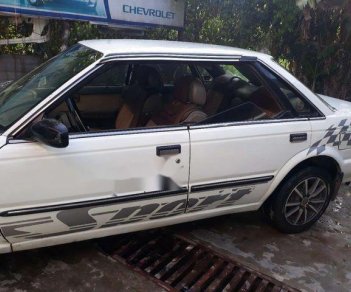 Nissan Bluebird 1992 - Cần bán lại xe Nissan Bluebird năm sản xuất 1992, màu trắng, giá tốt