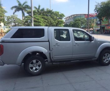 Nissan Navara LE 2.5MT 4WD 2014 - Bán Nissan Navara LE 2.5MT 4WD đời 2014, màu bạc, xe nhập chính chủ