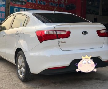 Kia Rio 2016 - Bán Kia Rio năm sản xuất 2016, màu trắng, nhập khẩu số tự động