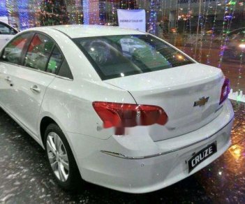 Chevrolet Cruze  LTZ 2018 - Bán Chevrolet Cruze LTZ năm sản xuất 2018, màu trắng