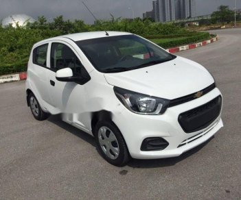 Chevrolet Spark 2018 - Cần bán lại xe Chevrolet Spark 2018, màu trắng