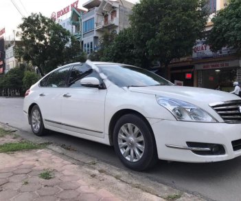 Nissan Teana 2010 - Cần bán Nissan Teana đời 2010, màu trắng, xe nhập