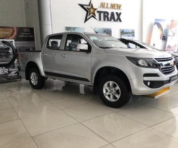 Chevrolet Colorado 2.5 4x2 MT 2018 - Bán Chevrolet Colorado 2.5 MT KM 30 tr, trả trước 100tr vay ngân hàng không cần chứng minh thu nhập - LH 093 4142 094