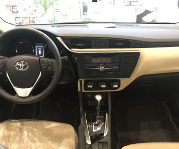 Toyota Corolla altis 1.8E CVT 2018 - Bán Toyota Corolla Altis 1.8E CVT 2018 - màu đen - Hỗ trợ trả góp 90%, bảo hành chính hãng 3 năm/hotline: 0898.16.8118