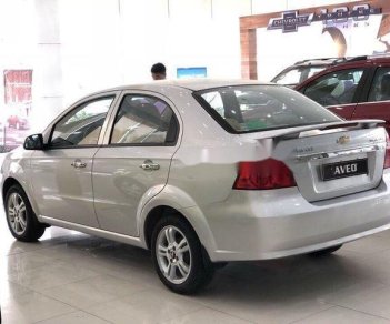 Chevrolet Aveo 2018 - Bán Chevrolet Aveo sản xuất năm 2018, màu bạc 