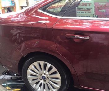 Ford Mondeo 2011 - Cần bán gấp Ford Mondeo năm sản xuất 2011, màu đỏ số tự động