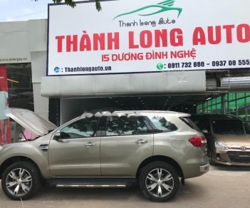 Ford Everest 3.2L titanium 4WD 2016 - Bán Ford Everest 3.2L titanium 4WD sản xuất năm 2016, màu vàng, nhập khẩu nguyên chiếc 