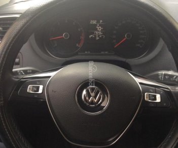 Volkswagen Polo 2014 - Cần bán lại xe Volkswagen Polo đời 2014, màu trắng, xe nhập, giá tốt