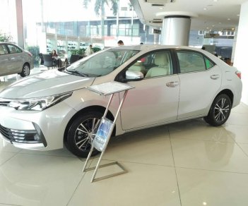 Toyota Corolla altis 1.8G CVT 2018 - Bán Toyota Corolla Altis 1.8G CVT 2018 - màu bạc - khuyến mãi lớn, nhận xe ngay trong tháng/hotline: 0898.16.8118