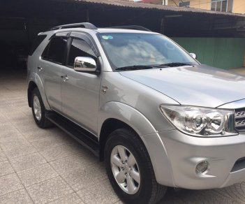 Toyota Fortuner G 2011 - cần bán Xe Fortuner G 2011 máy dầu màu bạc