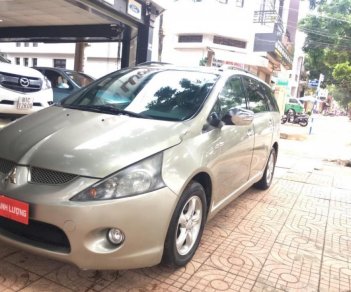 Mitsubishi Grandis 2.4 AT 2006 - Bán Mitsubishi Grandis 2.4 AT đời 2006, màu vàng, giá 375tr