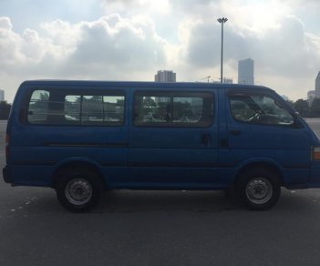 Toyota Hiace 2.7MT 2005 - Bán ô tô Toyota Hiace 2.7MT 2005, đã hoán cải về 6 chỗ