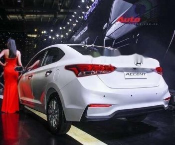 Hyundai Accent 2018 - Bán xe Hyundai Accent đời 2018, màu trắng