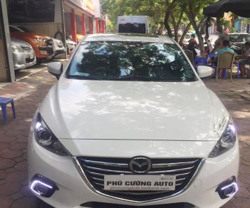 Mazda 3 1.5AT   2015 - Cần bán xe Mazda 3 1.5AT Sedan, năm sản xuất 2015, màu trắng, 609 triệu