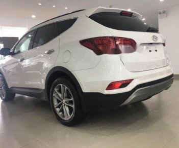 Hyundai Santa Fe 2018 - Cần bán xe Hyundai Santa Fe năm 2018, màu trắng, giá tốt