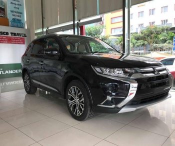 Mitsubishi Outlander CVT 2018 - Bán Mitsubishi Outlander 2.0 CVT màu đen, hỗ trợ vay 85%, tặng phụ kiện Body Kits 15 triệu tại Quảng Trị