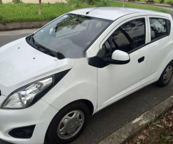 Chevrolet Spark 2015 - Cần bán lại xe Chevrolet Spark 2015, màu trắng