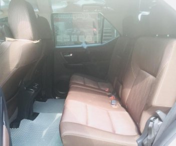 Toyota Fortuner 2.4G 4x2 MT 2017 - Cần bán xe Toyota Fortuner 2.4G 4x2 MT đời 2017, màu bạc, nhập khẩu chính chủ