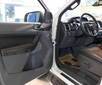 Ford Ranger Wildtrak 2.2L 4x4 AT 2018 - Cần bán xe Ford Ranger Wildtrak 2.2L 4x4 AT đời 2018, màu trắng, nhập khẩu nguyên chiếc