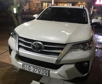 Toyota Fortuner 2017 - Bán xe Toyota Fortuner năm sản xuất 2017, màu trắng, xe nhập mới chạy 11.000km