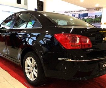 Chevrolet Cruze LT 2018 - Bán Chevrolet Cruze chưa bao giờ hết hot