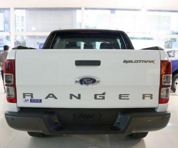 Ford Ranger Wildtrak 2.2L 4x4 AT 2018 - Cần bán xe Ford Ranger Wildtrak 2.2L 4x4 AT đời 2018, màu trắng, nhập khẩu nguyên chiếc