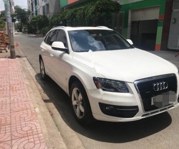 Audi Q5 2010 - Cần bán gấp Audi Q5 sản xuất năm 2010, màu trắng, xe nhập số tự động