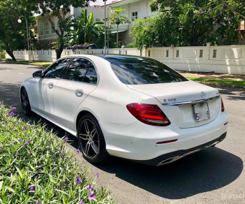 Mercedes-Benz E class E300 AMG 2017 - Cần bán gấp Mercedes-Benz E300 đời 2017