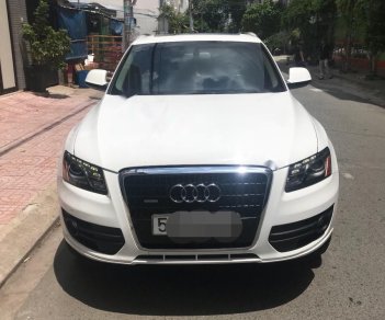 Audi Q5 2010 - Cần bán gấp Audi Q5 sản xuất năm 2010, màu trắng, xe nhập số tự động