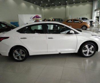 Hyundai Accent 1.4 ATH 2018 - Cần bán xe Hyundai Accent 1.4 ATH 2018, màu trắng