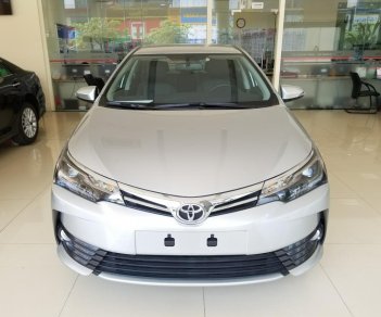 Toyota Corolla altis 2.0V Luxury 2018 - Bán Toyota Corolla Altis 2.0V Luxury đời 2017 - màu bạc - Hỗ trợ trả góp 90%, bảo hành chính hãng 3 năm/Hotline: 0898.16.8118